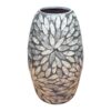 Vase en nacre gris